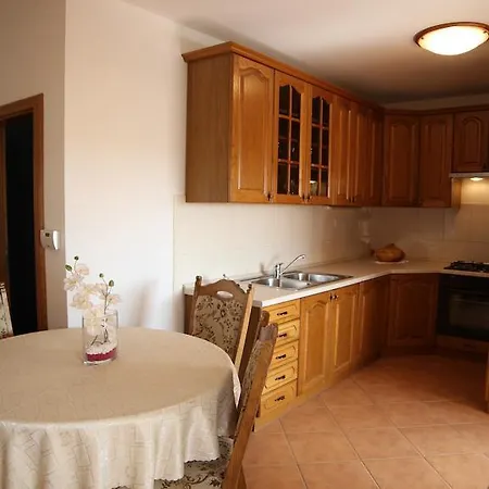 Holiday House Bilic 211