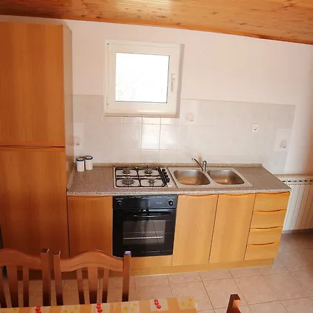 Holiday House Bilic 211