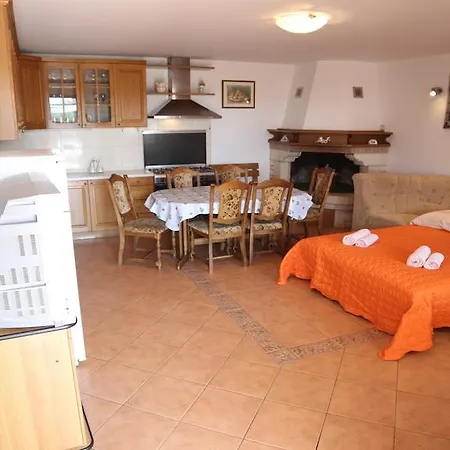 Holiday home Holiday House Bilic 211 Golas